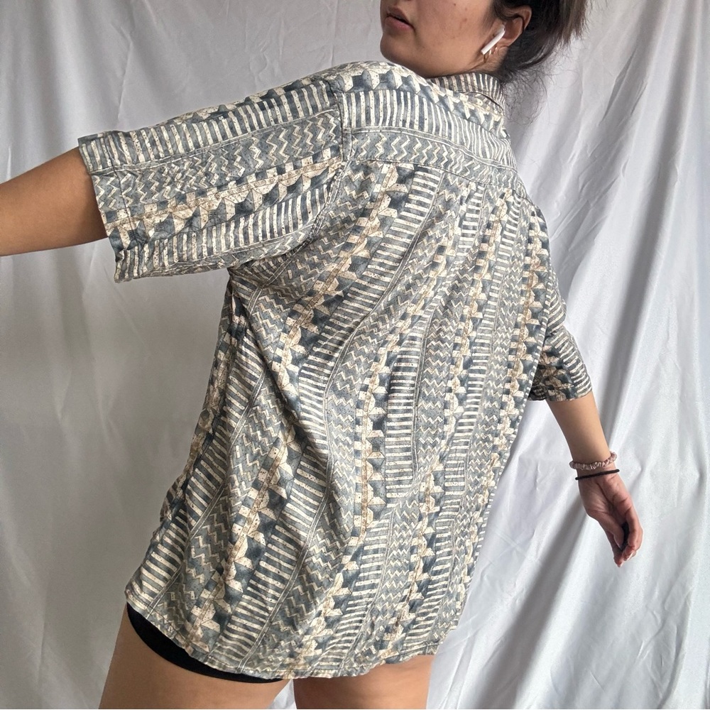 Pierre Cardin Patterned Button Down Top - image 3